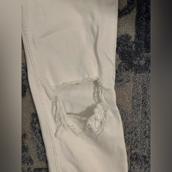 Abercrombie and Fitch white jeans - Picture 2 of 4